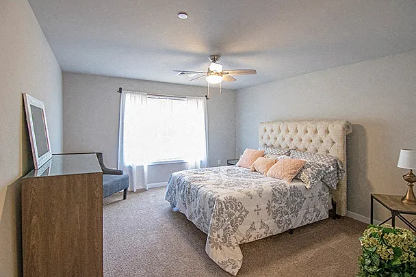 Blue Ridge Apartments — Photo 8