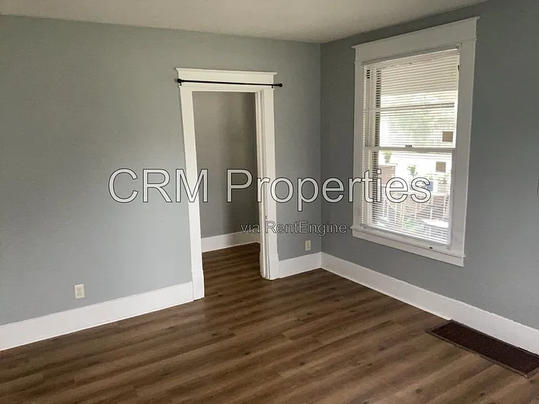 717 E Mulberry St #1 — Photo 5