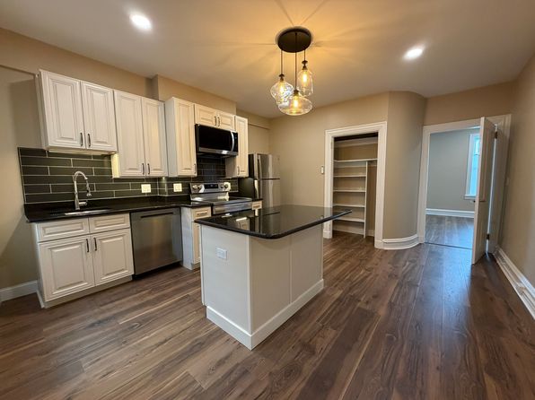 150 E Walnut St APT 2