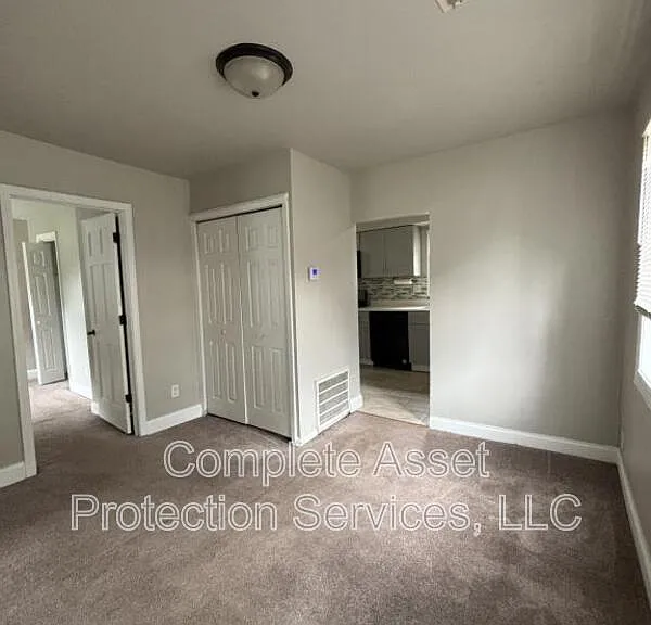 2715 Greene St — Photo 5