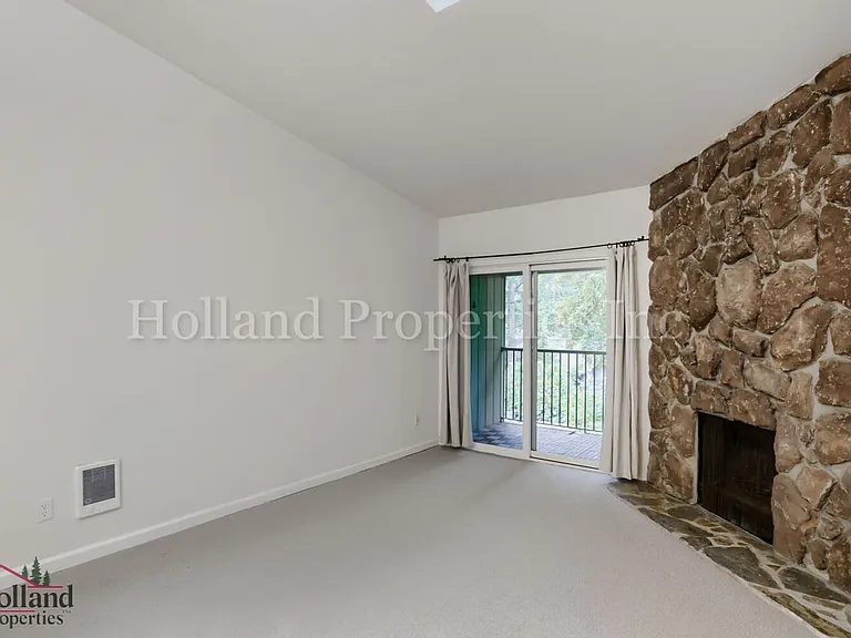 2680 SW 87th Ave #5 — Photo 5