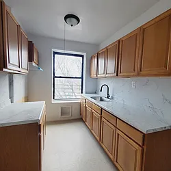 175 East 151st Street, #4E