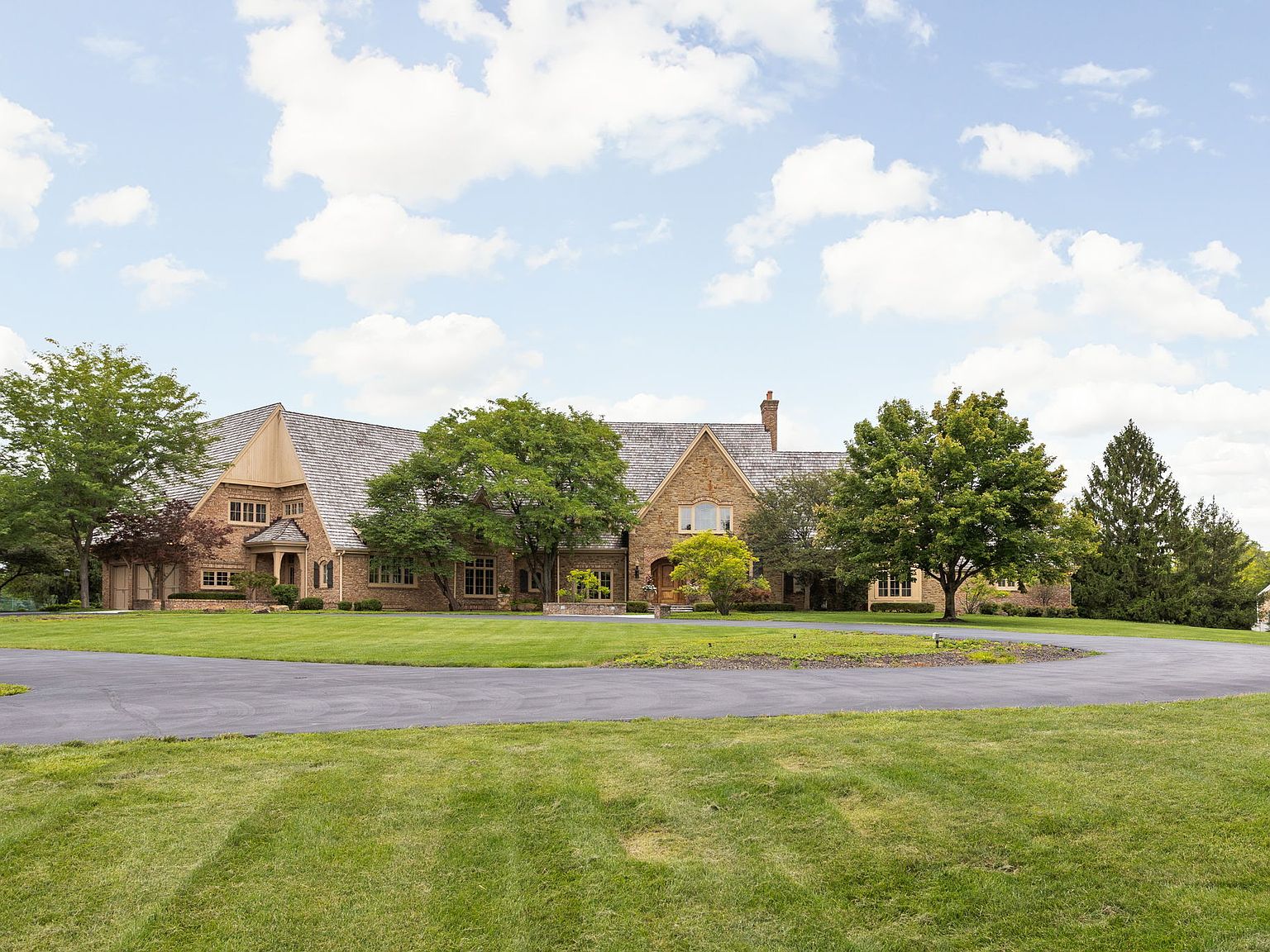 8835 Foxland Run, Zionsville, IN 46077 Zillow