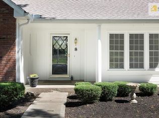 8 E 117th Ter, Kansas City, MO 64114