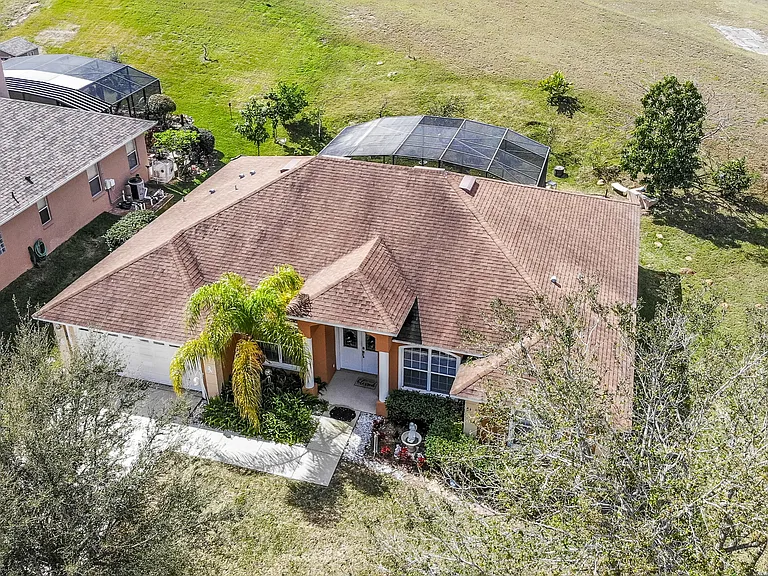 774 Princeton Dr — Photo 35