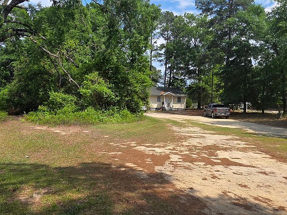 4th image of 2921 Taylor Rd