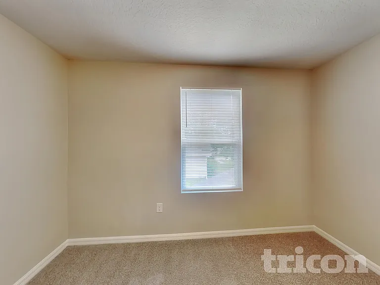 73 Bruce Ln — Photo 14