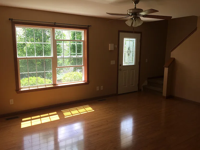 958 Wilbourn St #201 — Photo 4