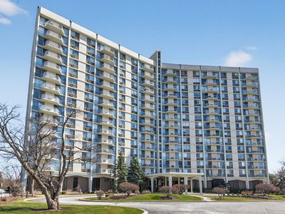40 N Tower Rd APT 9K, Oak Brook, IL, 60523