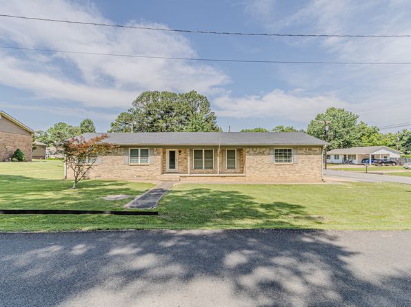 306 N Center Hill Rd