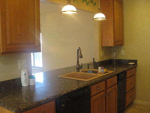 3rd image of 947 San Francisco Way