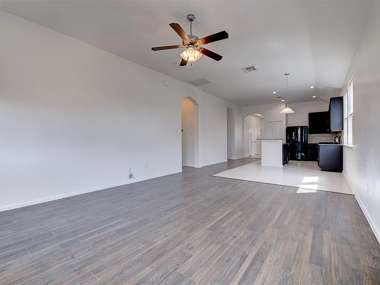 12822 Pine Meadows St — Photo 6