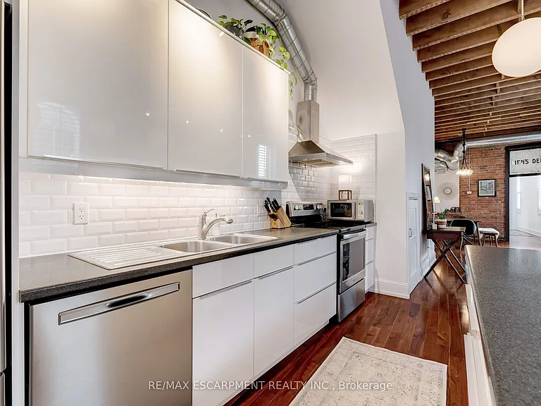 205 King St E #2 — Photo 21