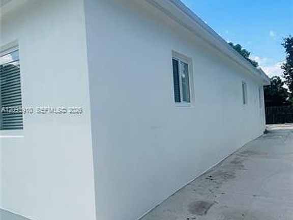3rd image of 1145 NW 25th St #1145