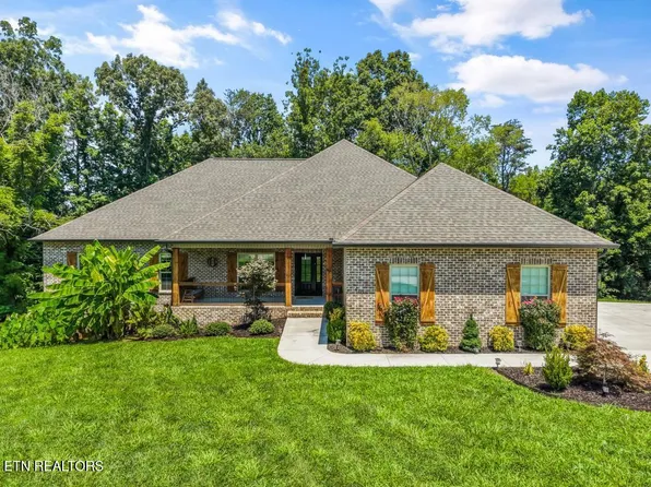 610 Bainbridge Dr, Walland, TN 37886
