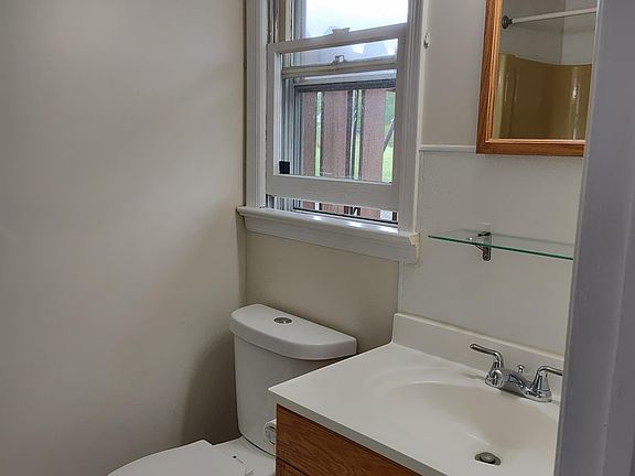 4th image of 110-148 Edgewood Dr #11169113