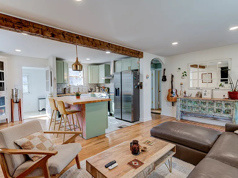151 Lakewood Dr — Photo 8