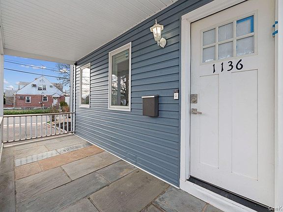 2nd image of 1136 W Broadway