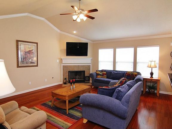 3rd image of 6407 Tahoe Crossing Ln