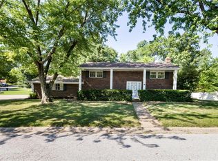 200 Lawrence Ct, Fairview Heights, IL 62208