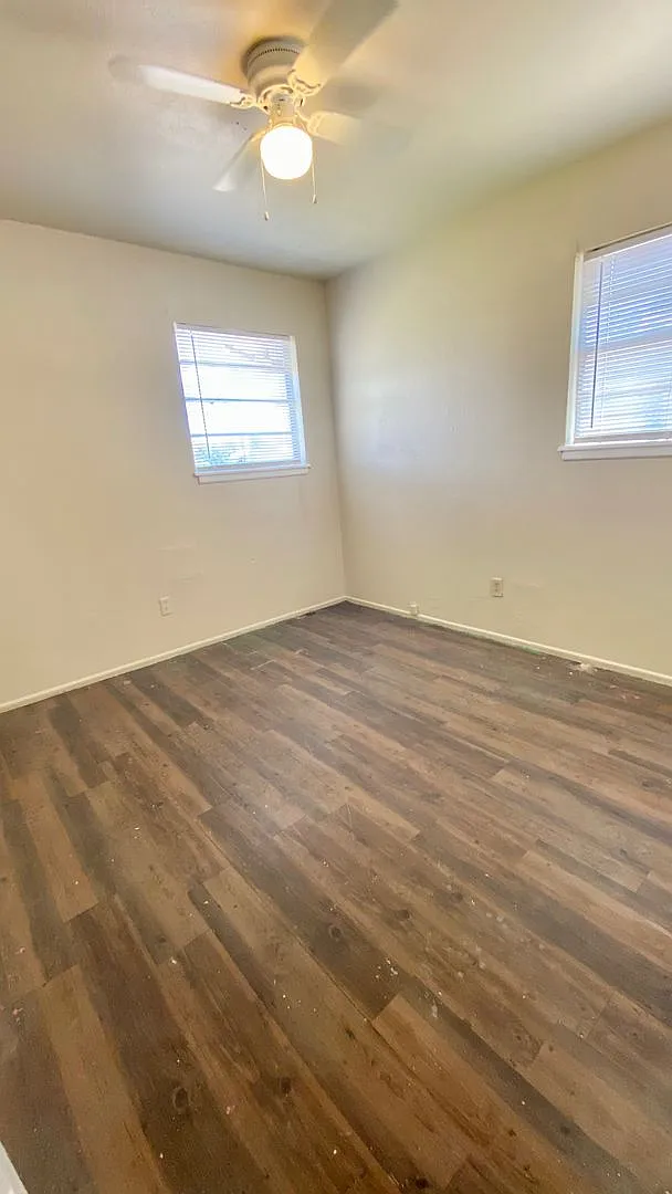 $0 First Month's Rent / $0 Deposit at Move-in — Photo 2
