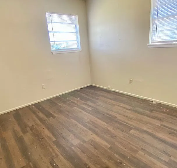 808 Vanda Ave — Photo 3