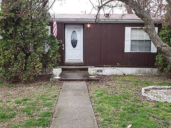 3rd image of 703 S Herman St