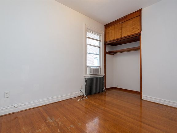 4th image of 9 Laidlaw Ave #2