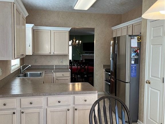 4th image of 36128 Acorn Ct