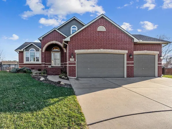 2718 E Bristol Ct, Augusta, KS 67010