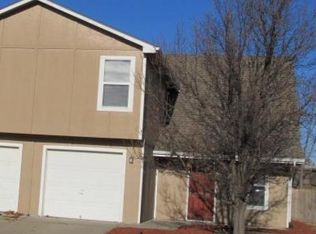 830 Spring Ct, Liberty, MO 64068