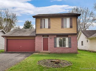 1276 Brookline Ct, Naperville, IL 60563
