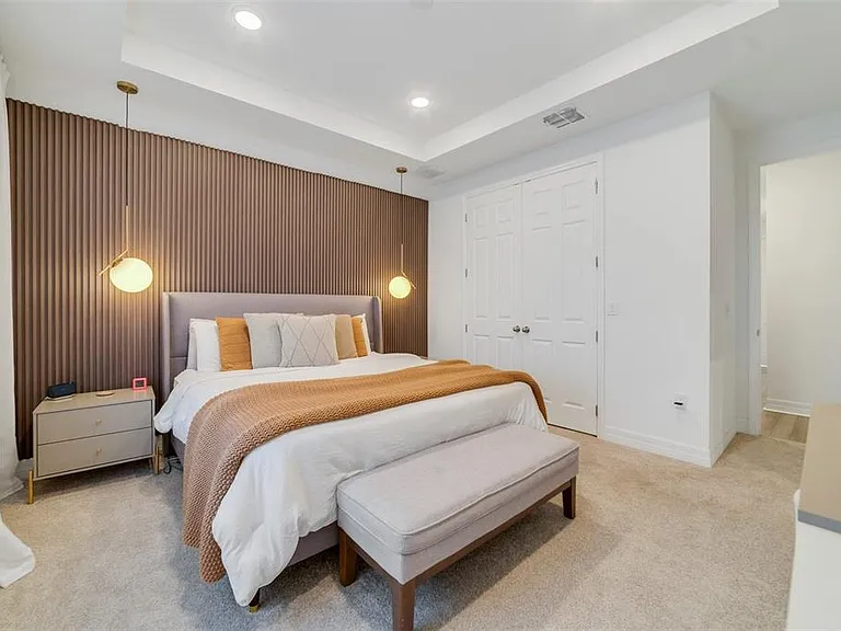 2224 Celebration Blvd — Photo 5