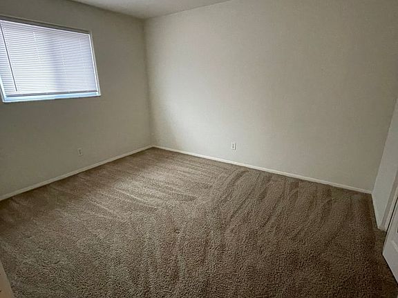 3rd image of 502 W Main St #1B-1BA-639SQFT