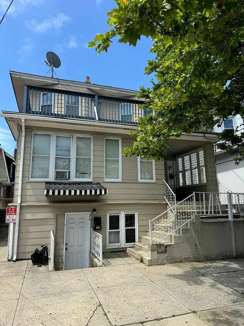 Charming 2BR -1.5 Baths Duplex in Atlantic City — Photo 1