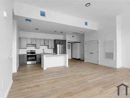 Studio, 467 sqft, $1,103 — Photo 4