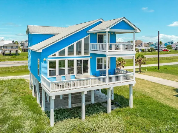22915 Gulf Dr, Galveston, TX 77554