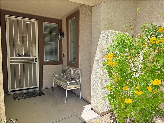3rd image of 10571 Aloe Springs St