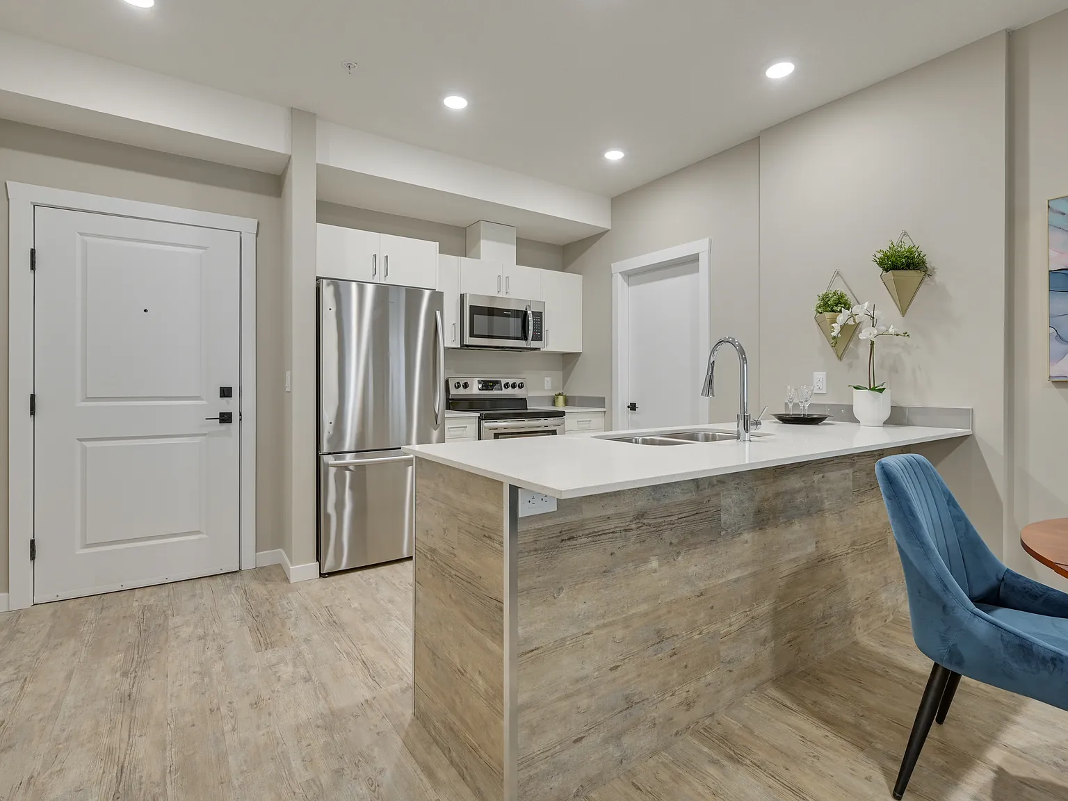 Emerald Hills Landing — Photo 4