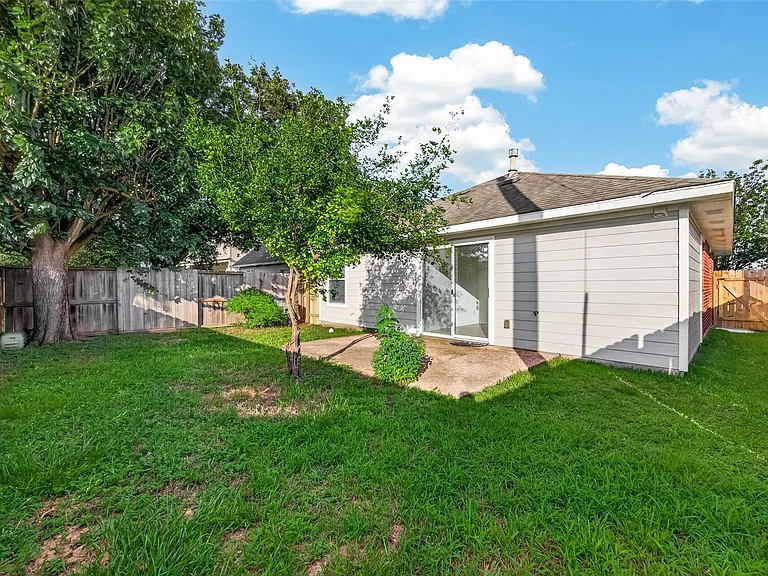 7231 River Pines Dr — Photo 33
