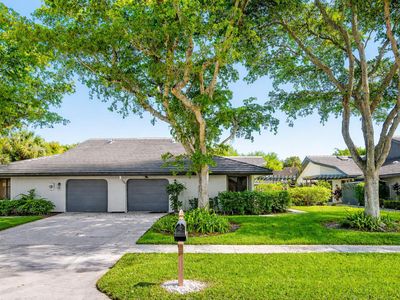 5041 Pine Drive, Boynton Beach, FL, 33437