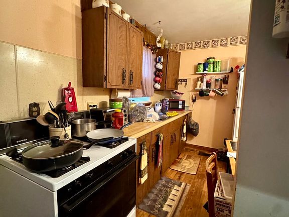 5th image of 1326 Shingo Ave