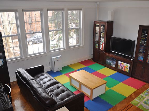 5th image of 6854 Dartmouth St