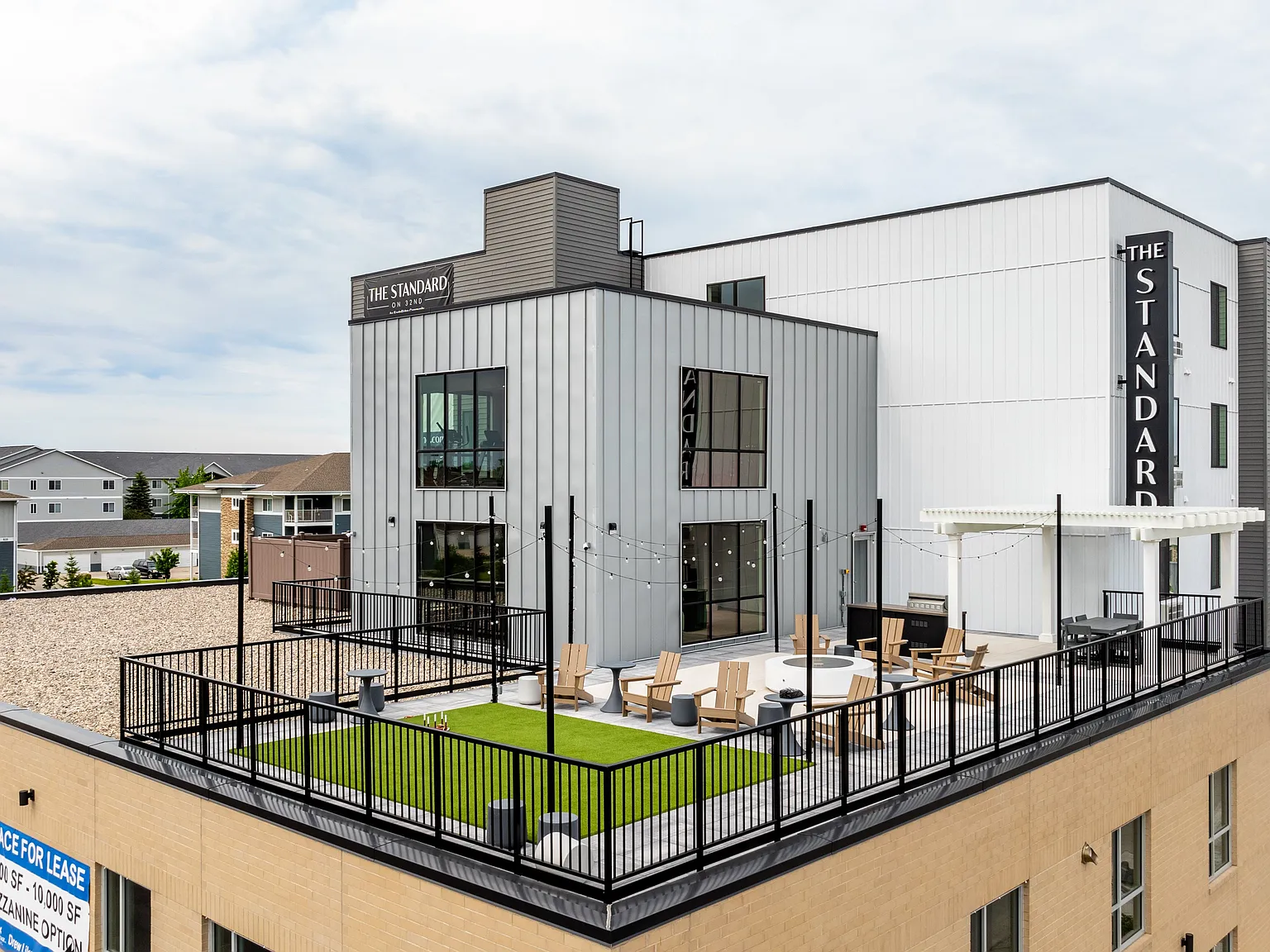 The Standard on 32nd — Photo 1