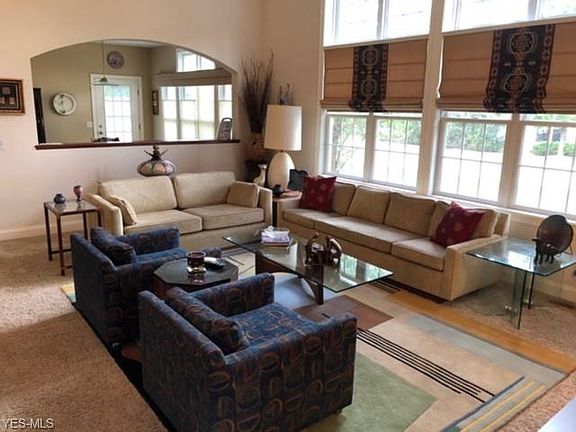 2nd image of 442 Creekside Dr