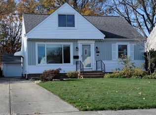 450 E 314th St, Willowick, OH 44095