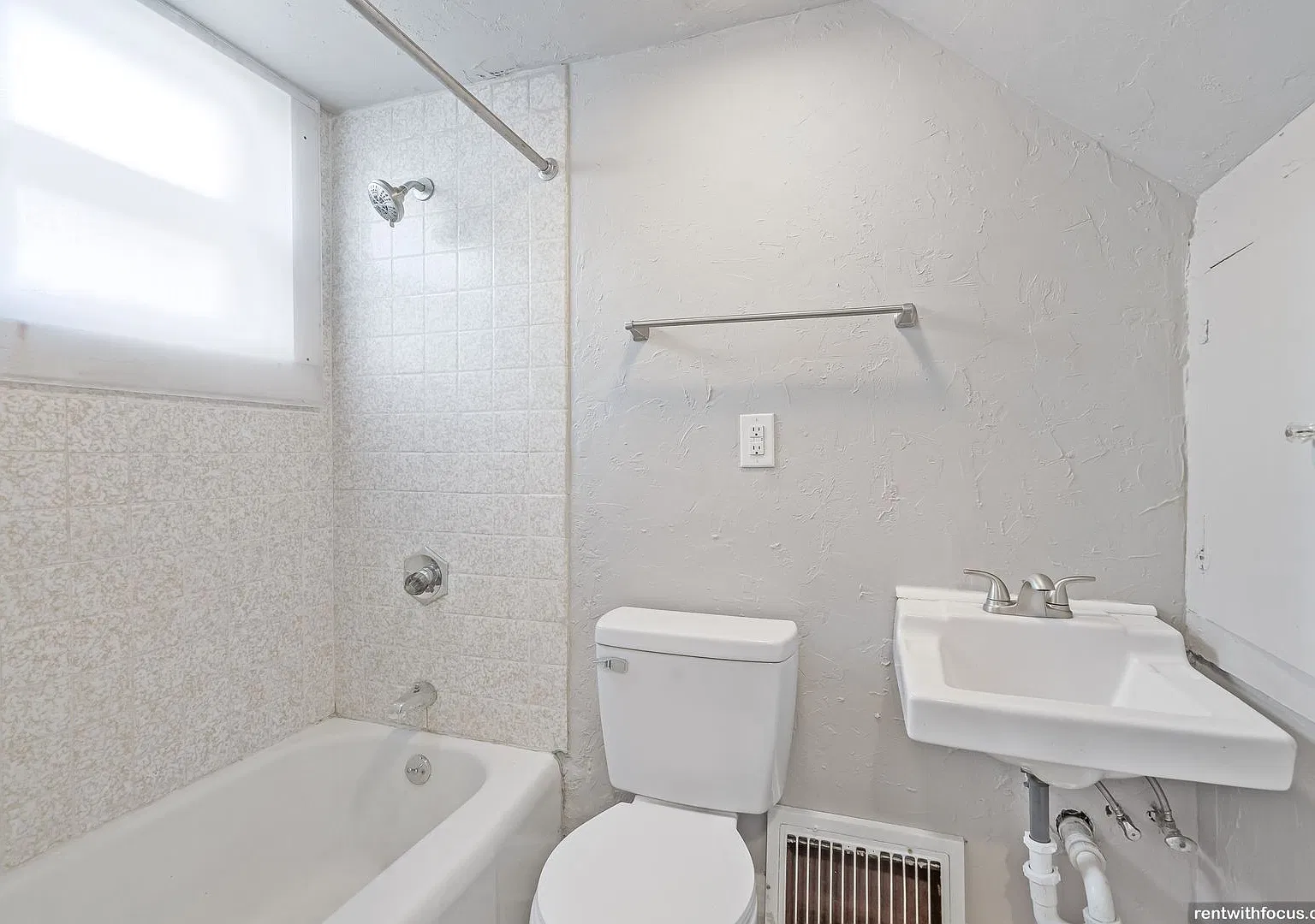 79/81 East 13th St. — Photo 4