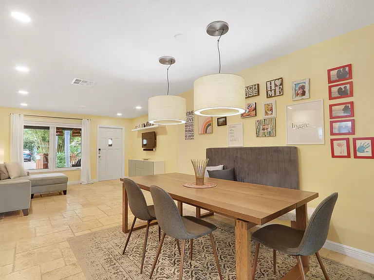 721 N Lakeside Dr — Photo 8