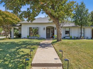 202 Village Tree Dr, Highland Village, TX 75077