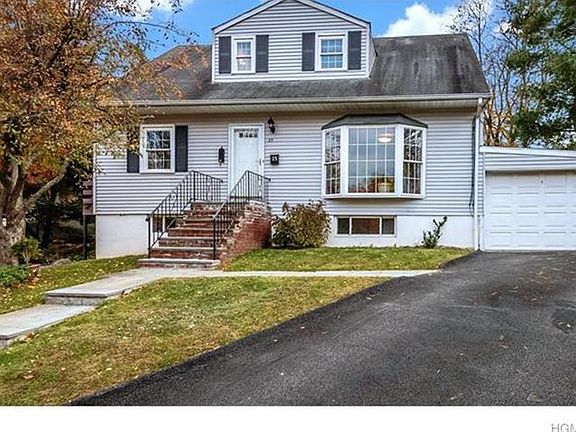 3rd image of 25 Eunice Ct